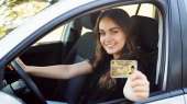 El exceso de velocidad o conducir sin licencia de conducción al día son algunas de las infracciones más comunes que generan multas