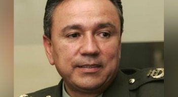 JEP cita al general retirado Mauricio Santoyo, exjefe de seguridad de Uribe